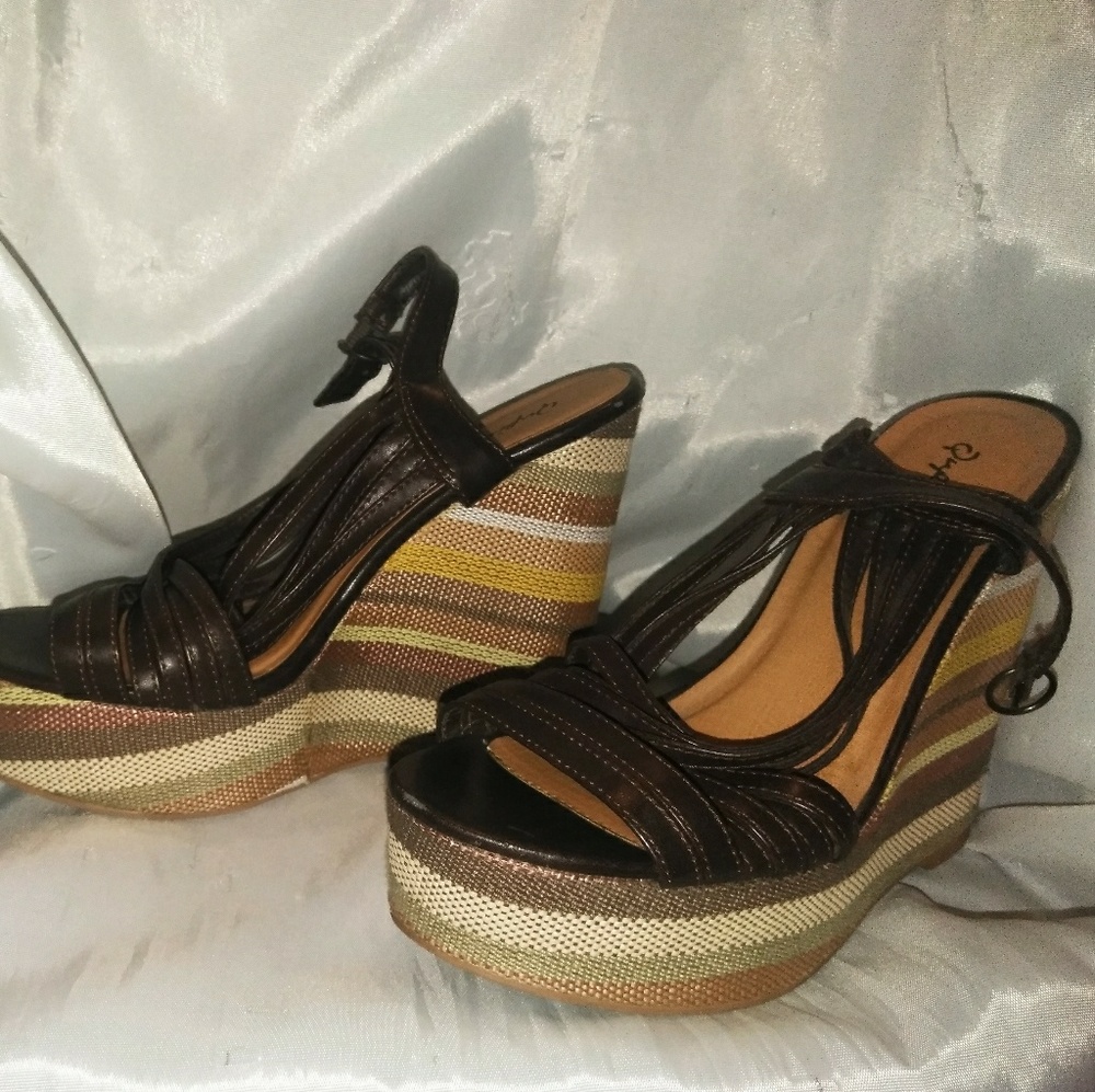 Wedges - Picture 2 of 4